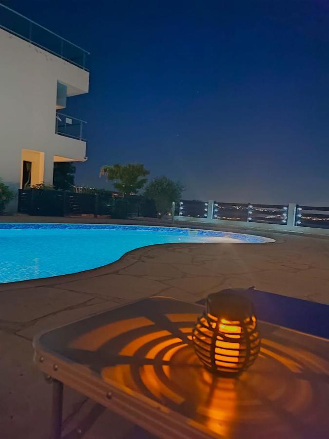 3 Bedroom Seaview Villa Direct In Coral Bay With Pool Exterior photo