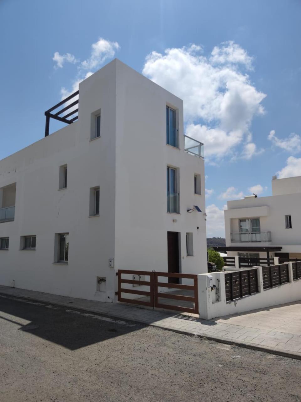 3 Bedroom Seaview Villa Direct In Coral Bay With Pool Exterior photo